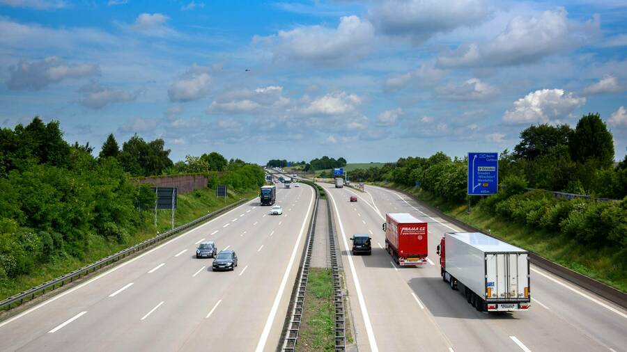 Njemačka će vrlo brzo uvesti ograničenje brzine na Autobahnu!
